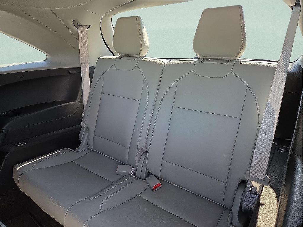 used 2018 Acura MDX car, priced at $20,595
