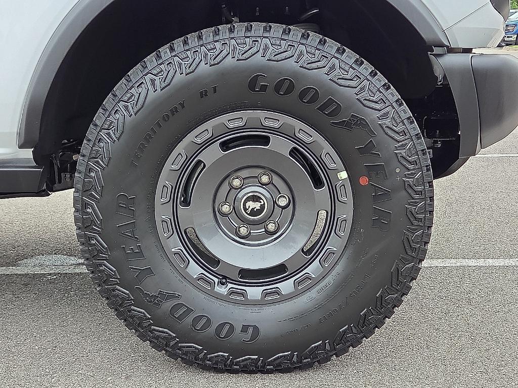 new 2025 Ford Bronco car, priced at $49,020