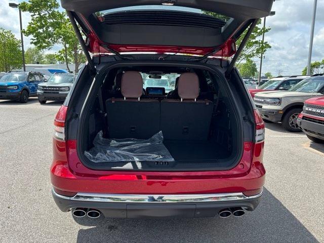 new 2025 Lincoln Aviator car, priced at $72,777