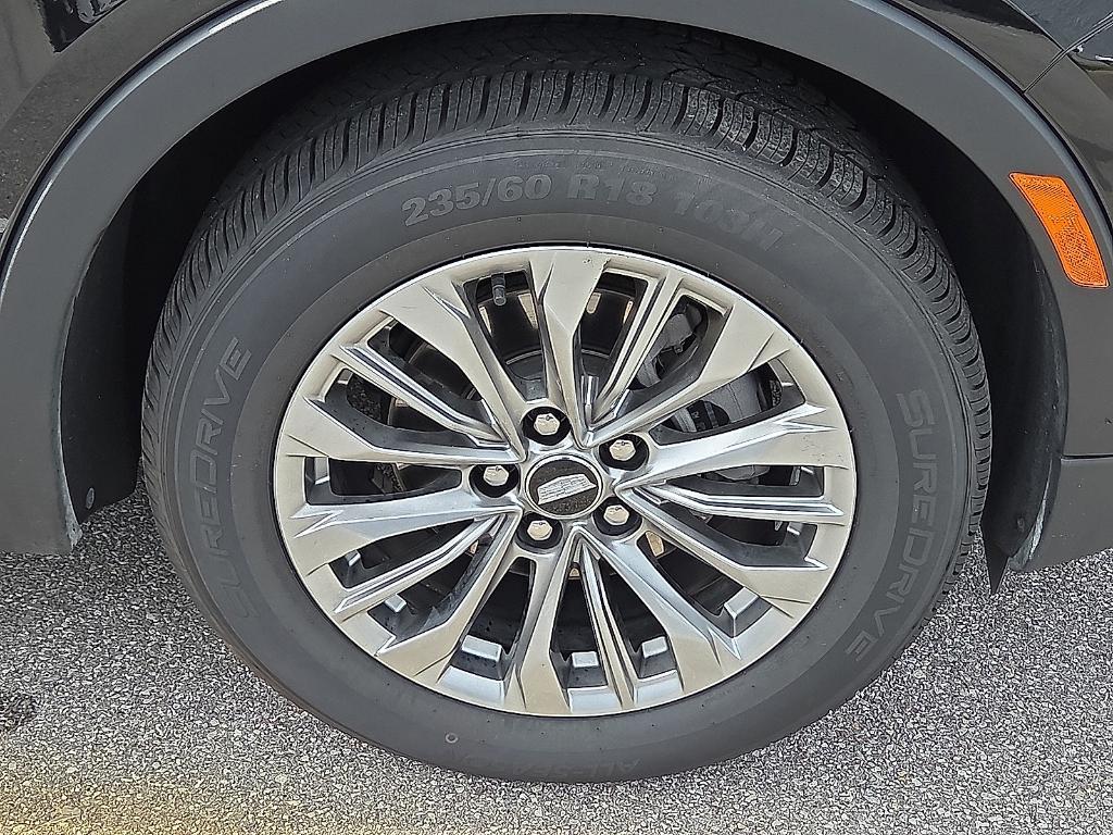 used 2024 Cadillac XT4 car, priced at $36,275