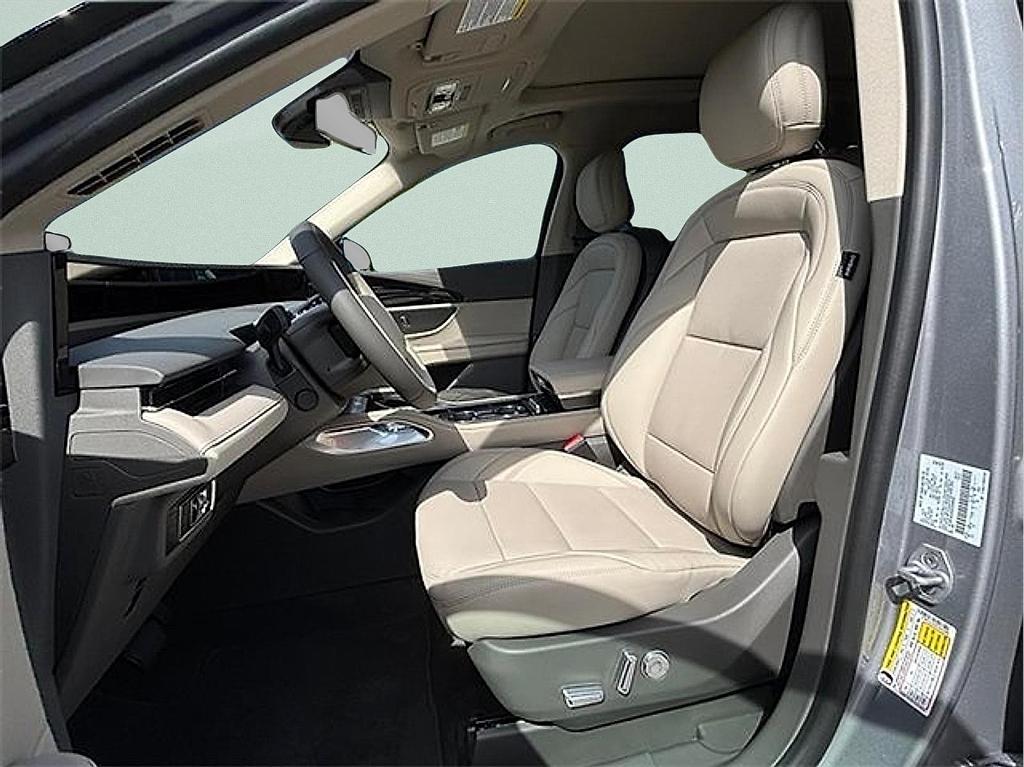 new 2025 Lincoln Nautilus car, priced at $53,343
