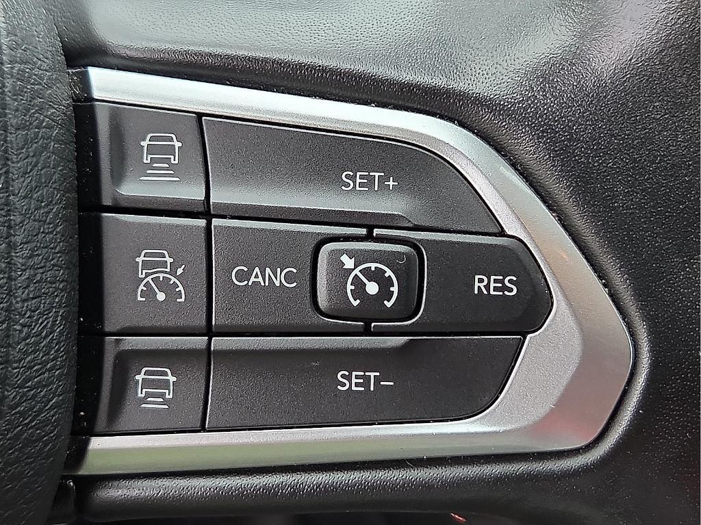used 2022 Jeep Compass car, priced at $21,995