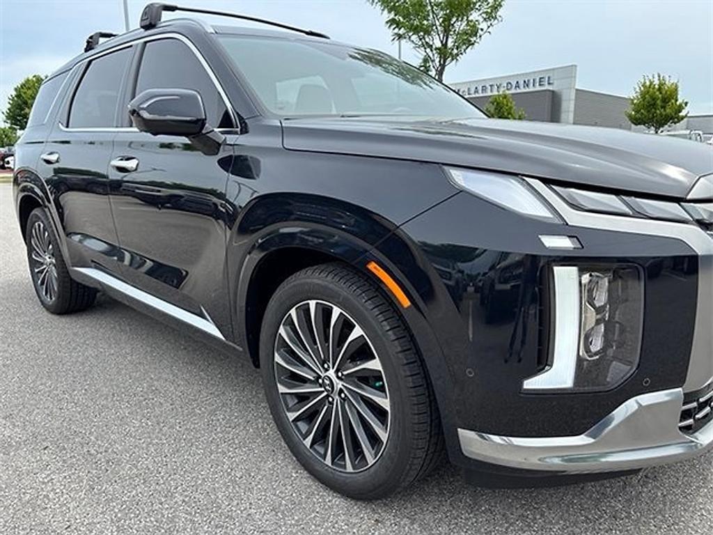 used 2023 Hyundai Palisade car, priced at $39,295