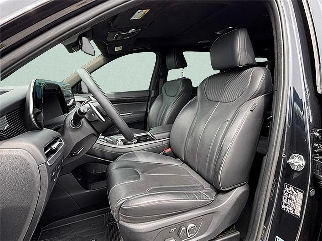 used 2023 Hyundai Palisade car, priced at $38,935