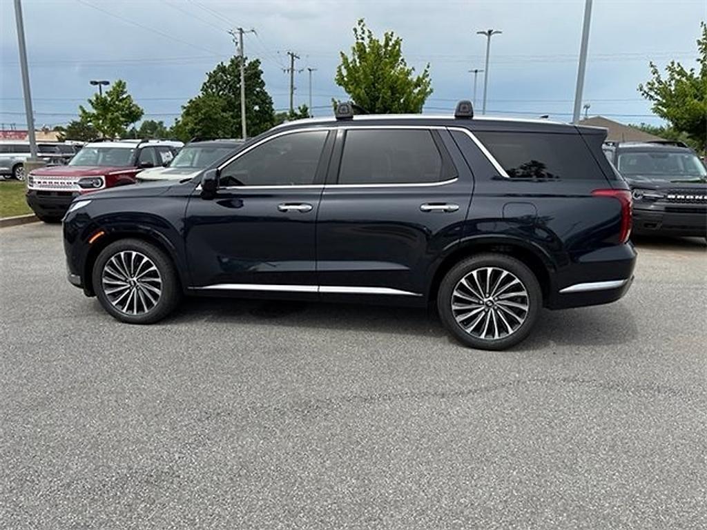 used 2023 Hyundai Palisade car, priced at $39,295