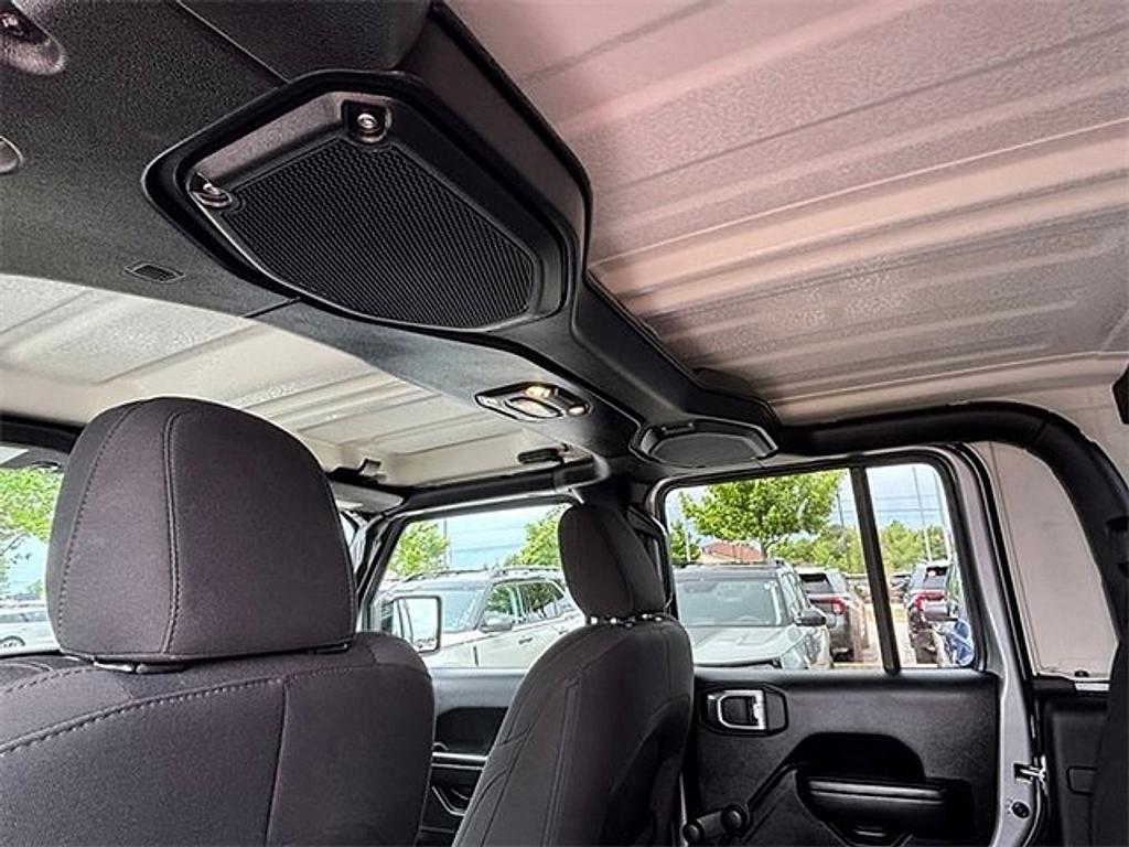 used 2021 Jeep Gladiator car, priced at $30,456