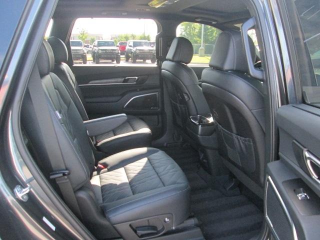 used 2024 Kia Telluride car, priced at $44,676