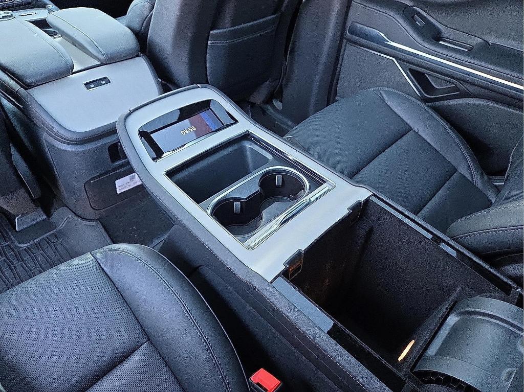 new 2025 Lincoln Navigator car, priced at $108,775