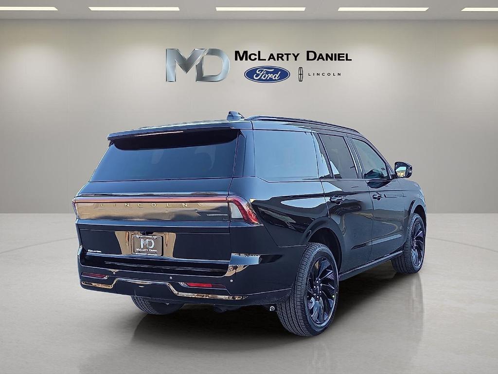 new 2025 Lincoln Navigator car, priced at $108,775