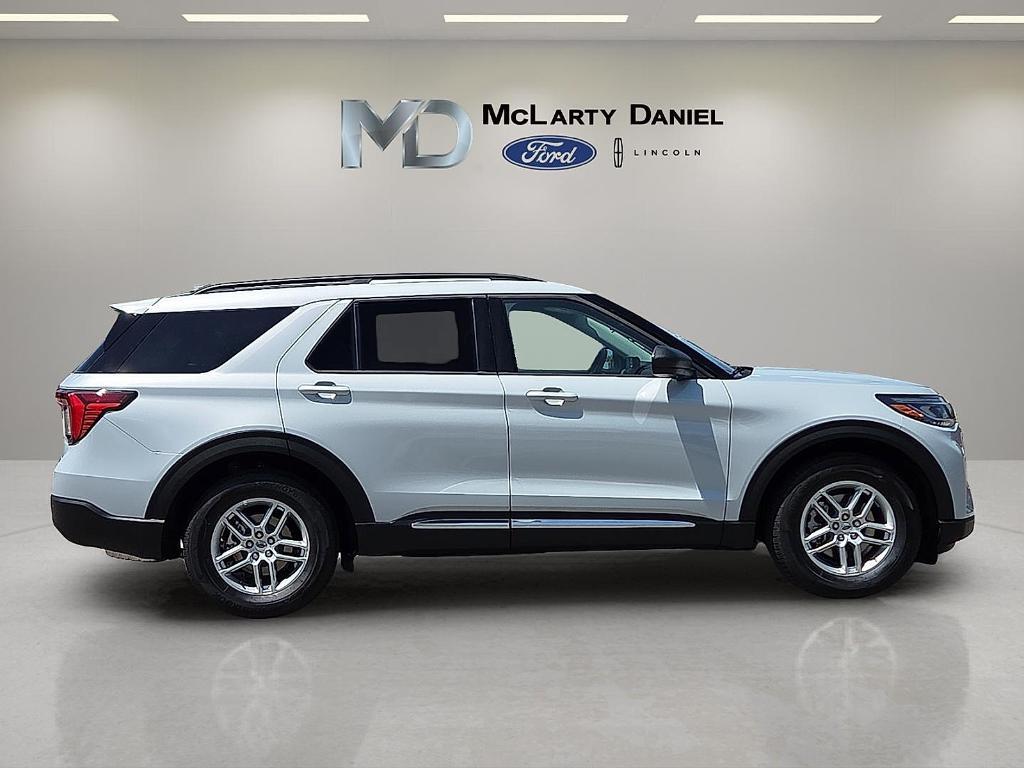 new 2025 Ford Explorer car, priced at $36,215