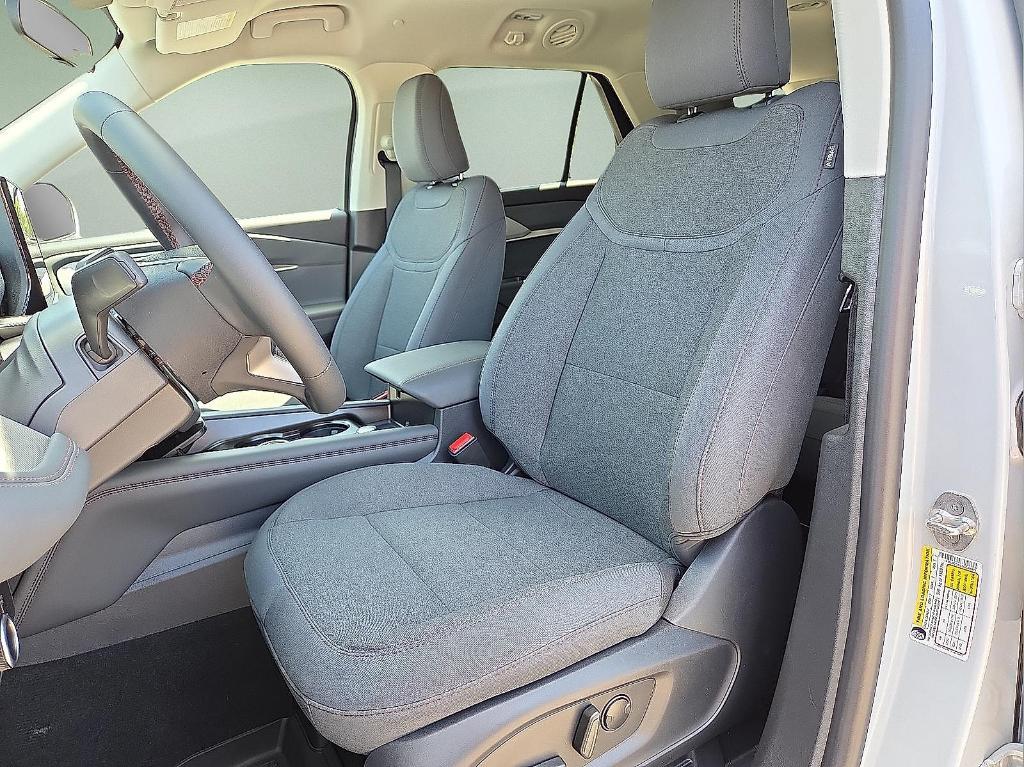 new 2025 Ford Explorer car, priced at $36,215
