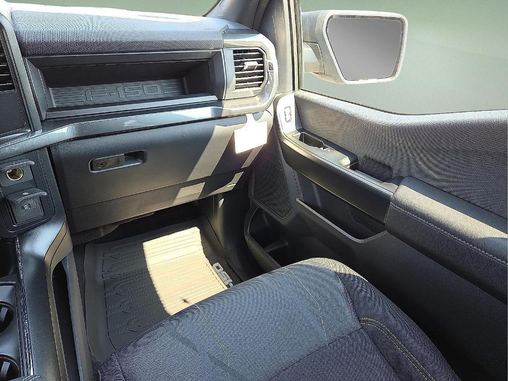 new 2025 Ford F-150 car, priced at $45,702