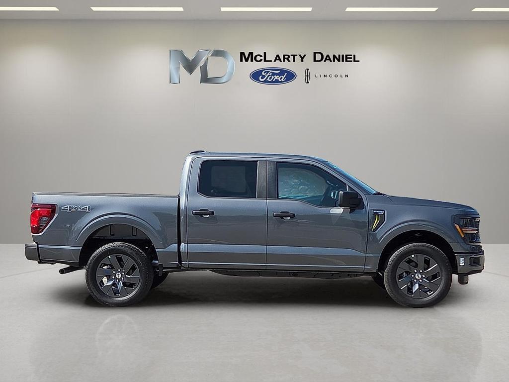 new 2025 Ford F-150 car, priced at $45,702