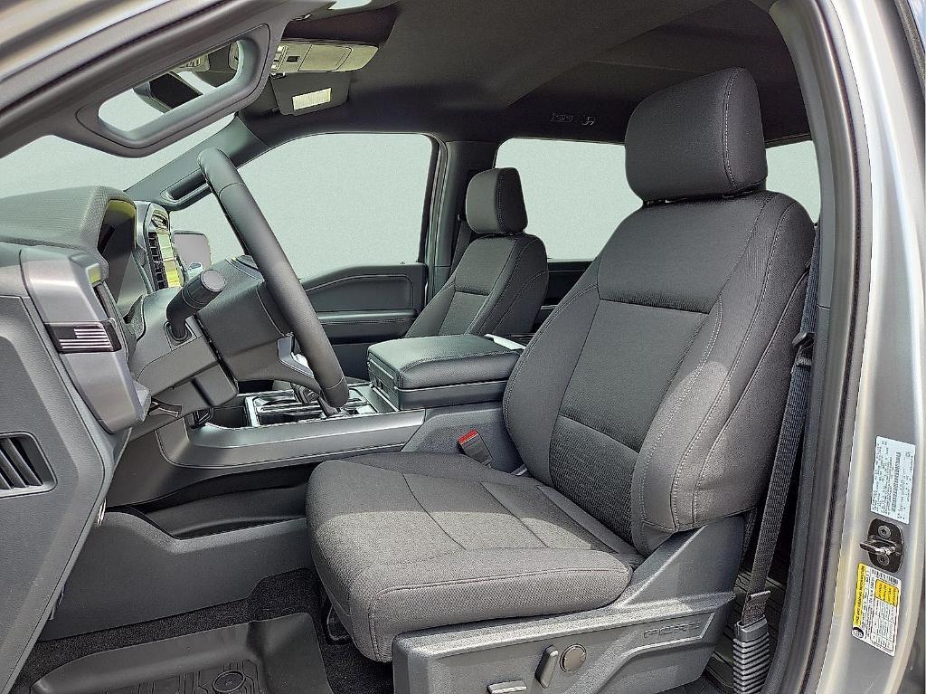 new 2025 Ford F-150 car, priced at $50,972
