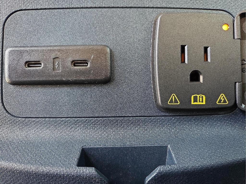 new 2025 Ford Maverick car, priced at $35,954