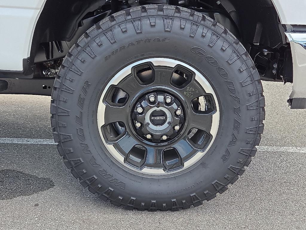 new 2025 Ford F-350 car, priced at $69,062