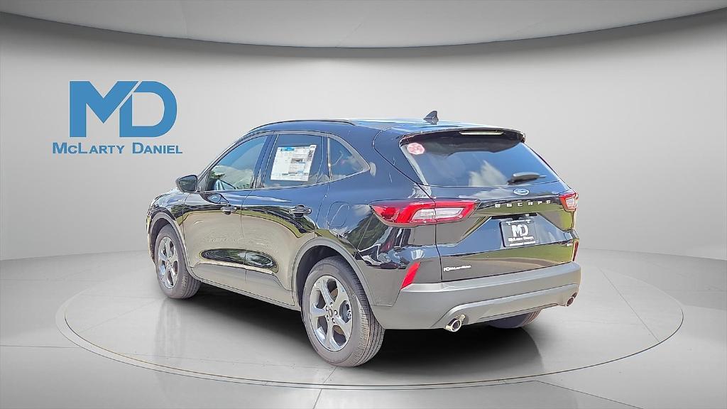 new 2025 Ford Escape car, priced at $25,590