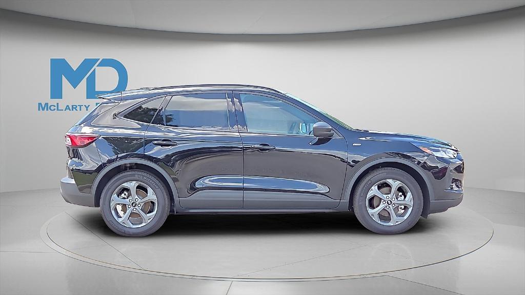 new 2025 Ford Escape car, priced at $25,590