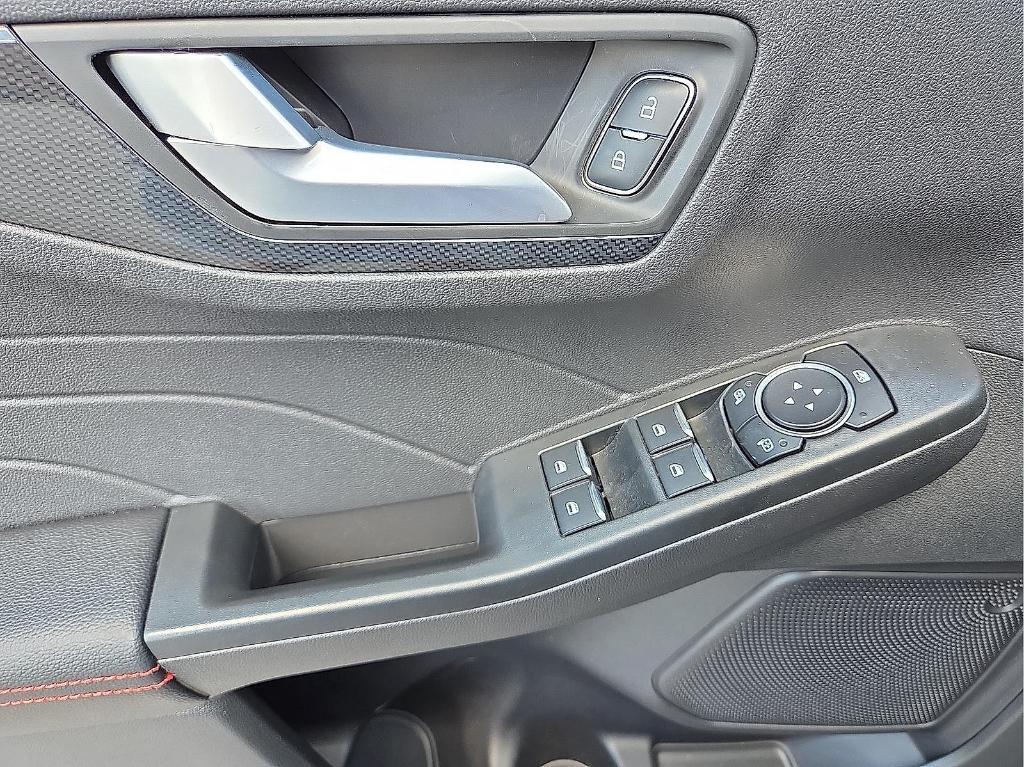 new 2025 Ford Escape car, priced at $25,590