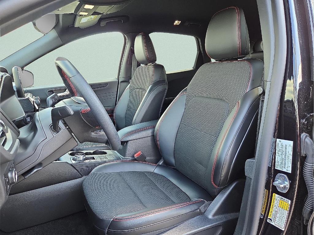 new 2025 Ford Escape car, priced at $25,590
