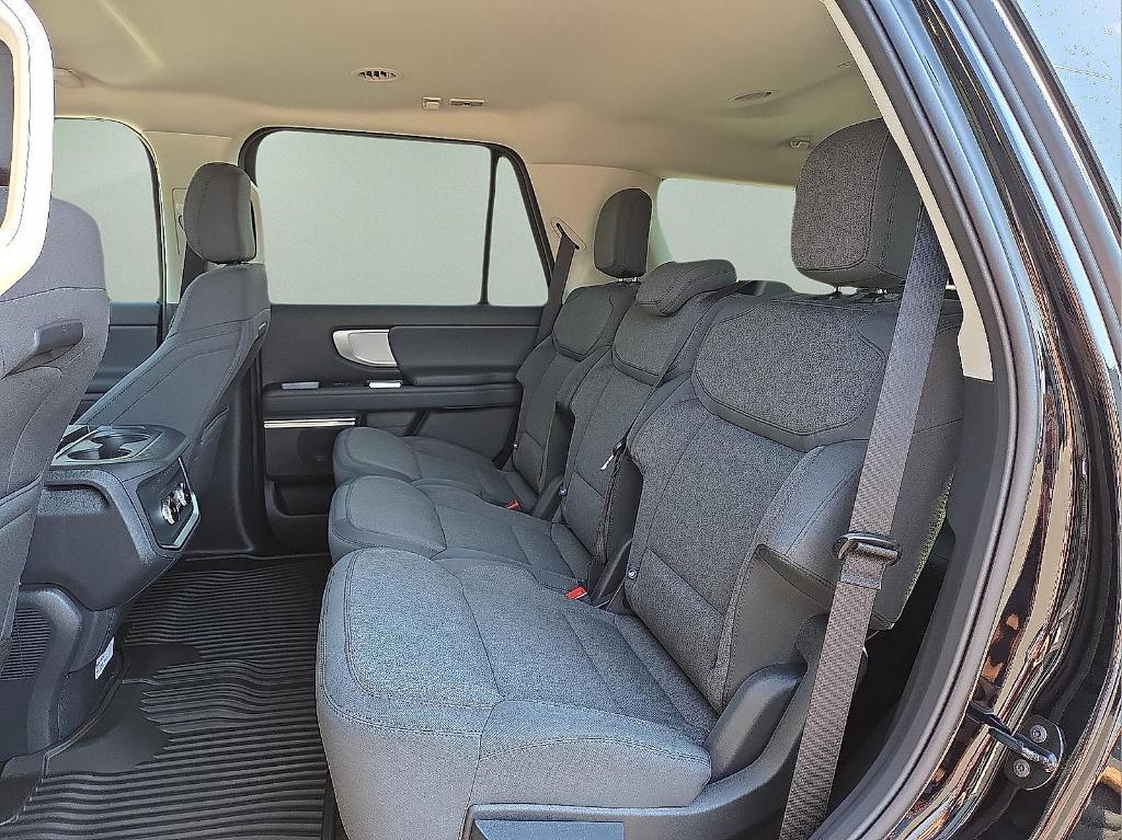 new 2025 Ford Expedition car, priced at $63,615