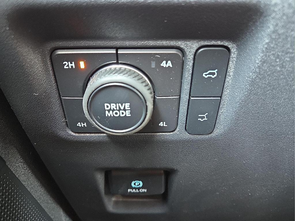 new 2025 Ford Expedition car, priced at $63,615