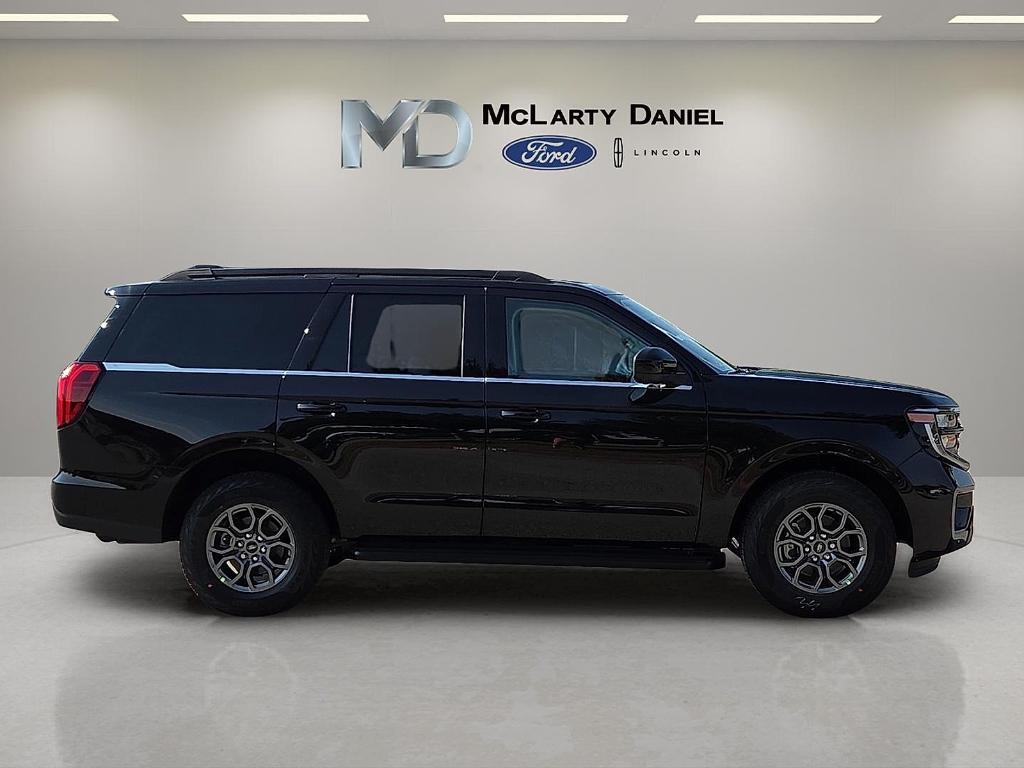 new 2025 Ford Expedition car, priced at $63,615