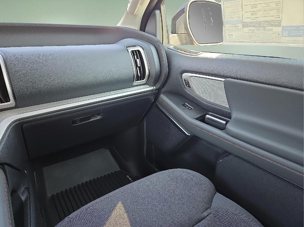 new 2025 Ford Expedition car, priced at $63,615