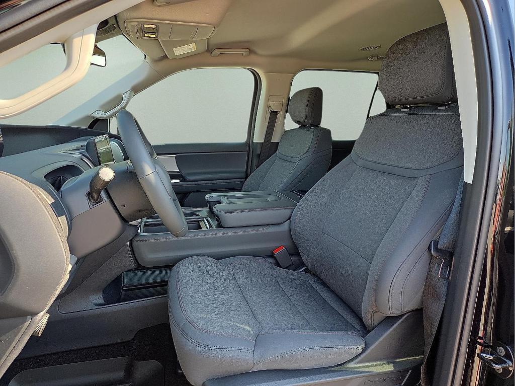 new 2025 Ford Expedition car, priced at $63,615