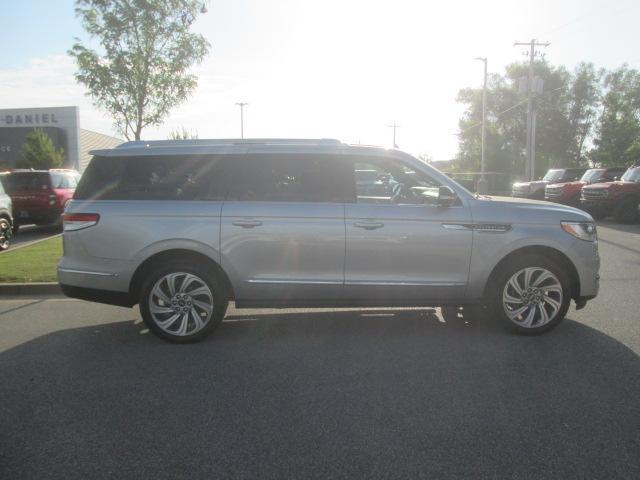 used 2022 Lincoln Navigator L car, priced at $59,388