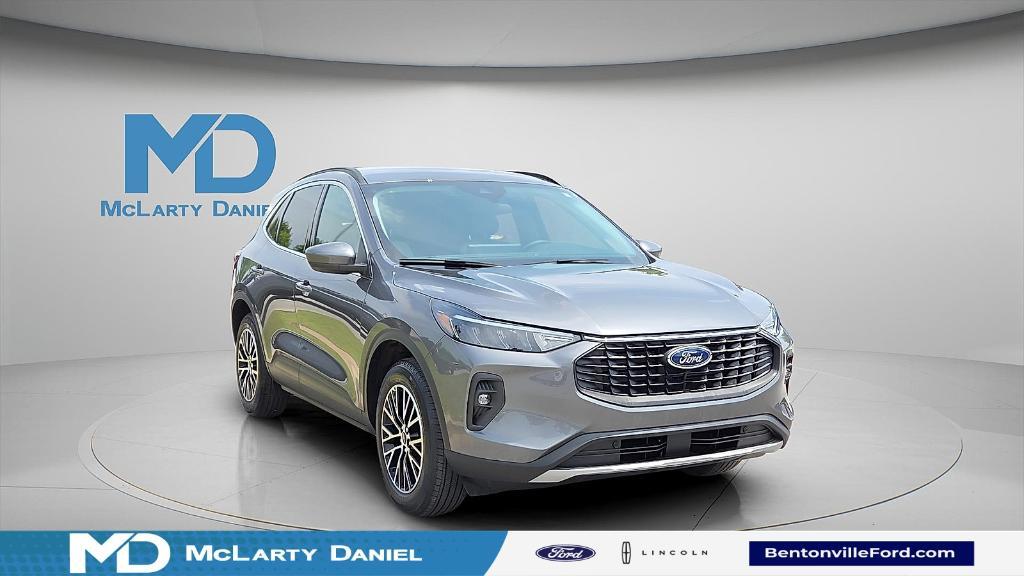 new 2025 Ford Escape car, priced at $31,228