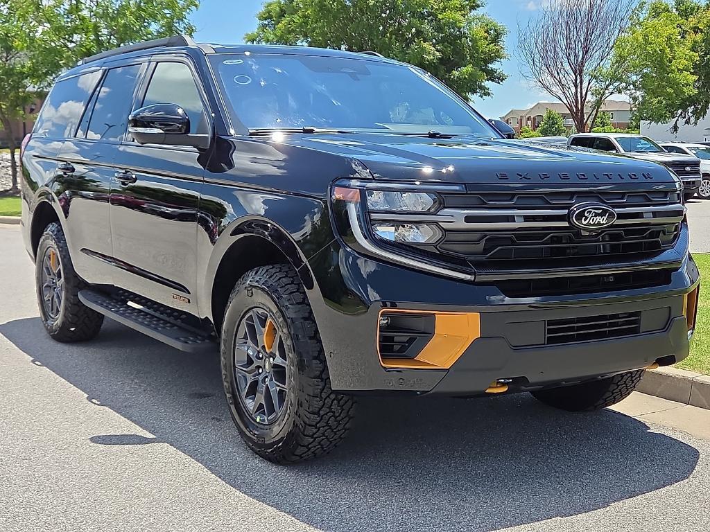 new 2025 Ford Expedition car, priced at $83,520