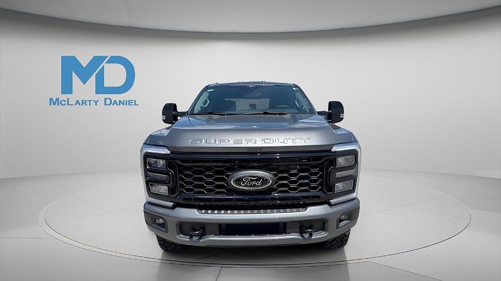 new 2025 Ford F-350 car, priced at $71,820