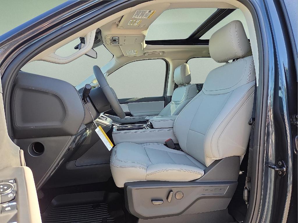 new 2025 Ford Expedition car, priced at $66,594
