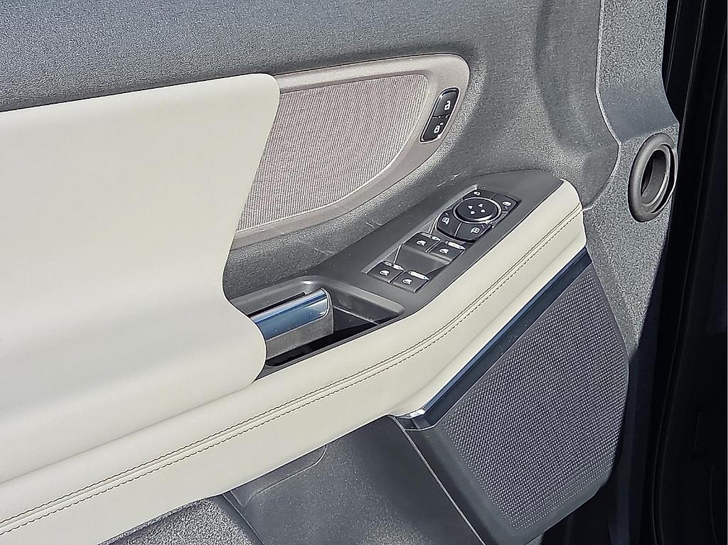 new 2025 Ford Expedition car, priced at $66,594
