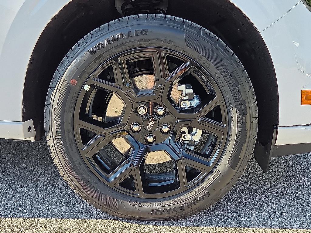 new 2025 Ford Maverick car, priced at $34,358