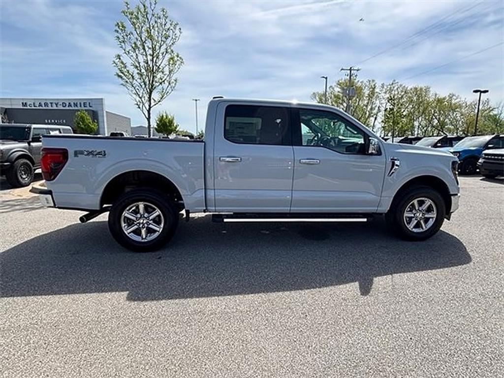 new 2025 Ford F-150 car, priced at $46,290