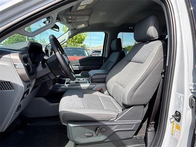 new 2025 Ford F-150 car, priced at $46,290