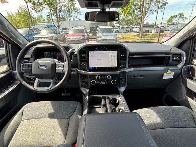 new 2025 Ford F-150 car, priced at $46,290