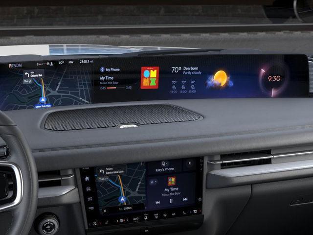 new 2025 Lincoln Navigator car, priced at $105,925