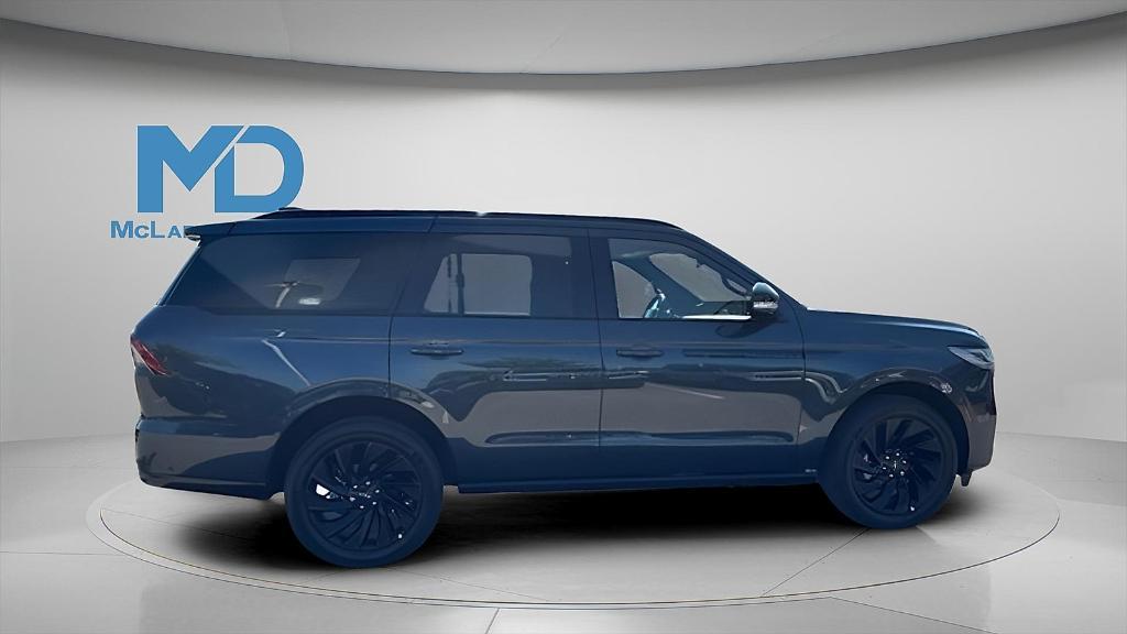 new 2025 Lincoln Navigator car, priced at $103,807