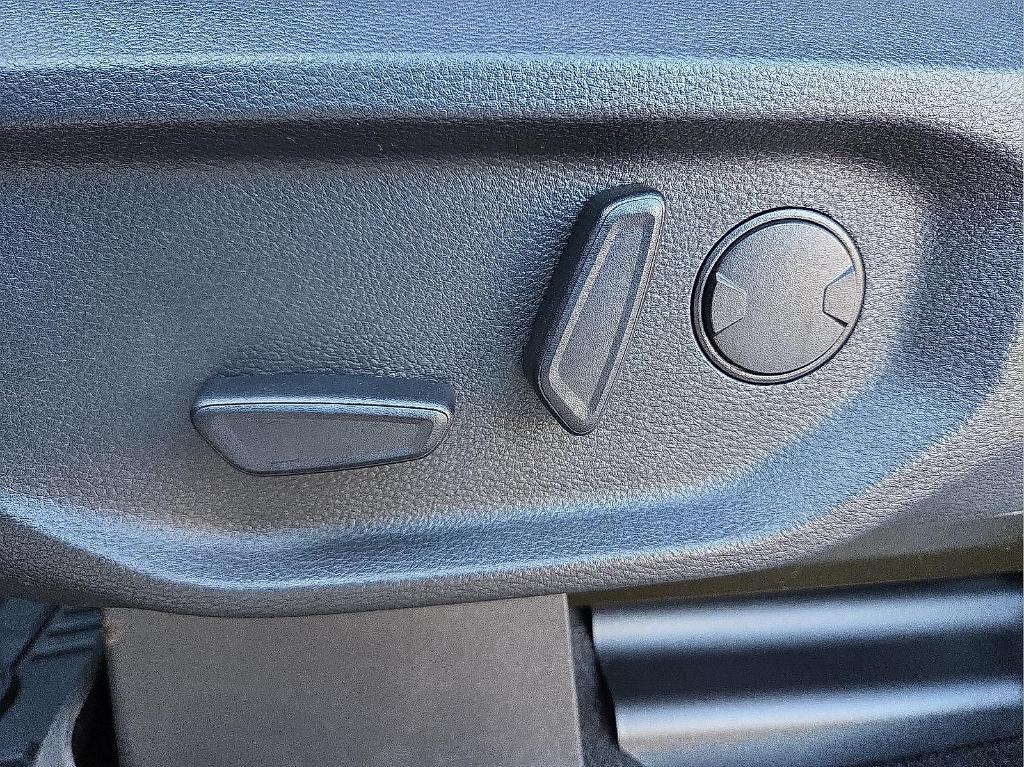 new 2025 Ford Ranger car, priced at $50,605