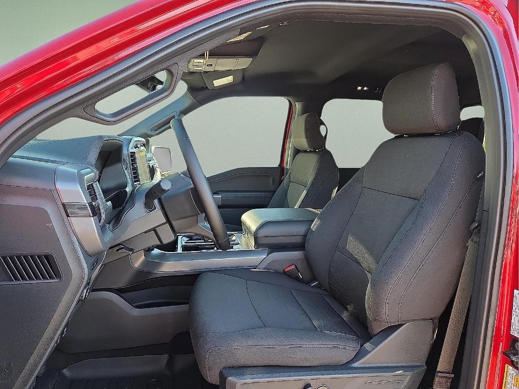 new 2025 Ford F-150 car, priced at $52,702