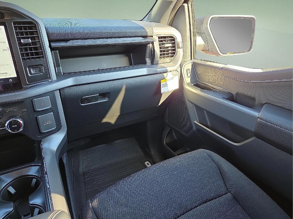 new 2025 Ford F-150 car, priced at $52,702