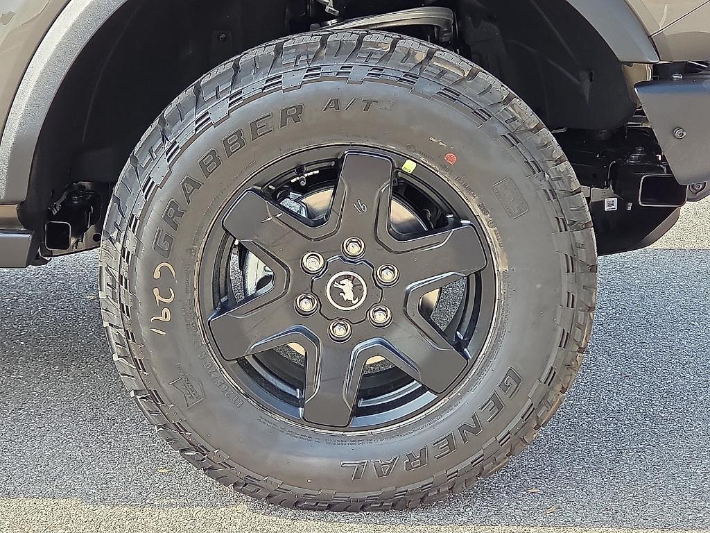 new 2025 Ford Bronco car, priced at $46,772