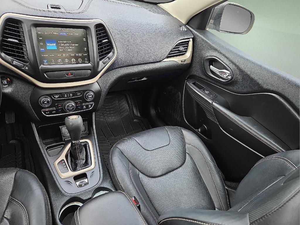 used 2015 Jeep Cherokee car, priced at $11,995