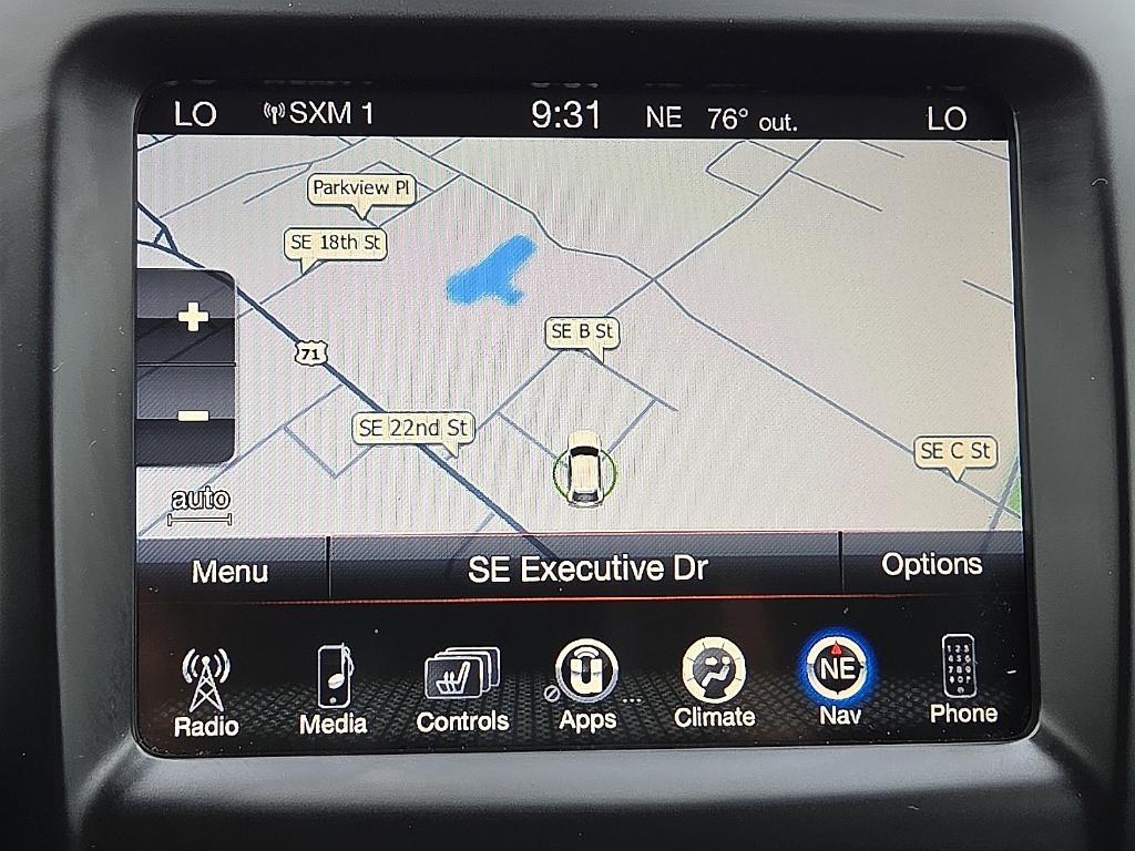 used 2015 Jeep Cherokee car, priced at $11,995