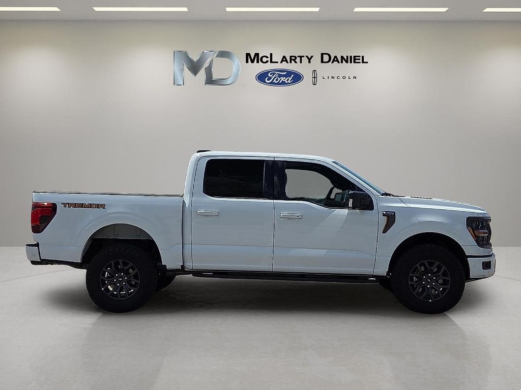 new 2025 Ford F-150 car, priced at $60,103