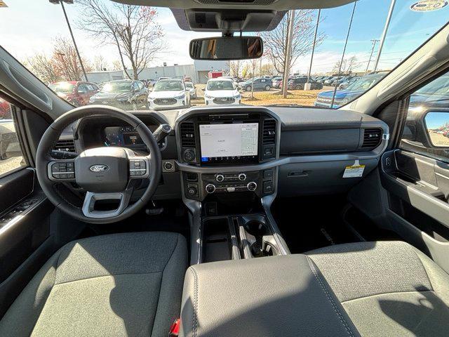 new 2025 Ford F-150 car, priced at $54,652