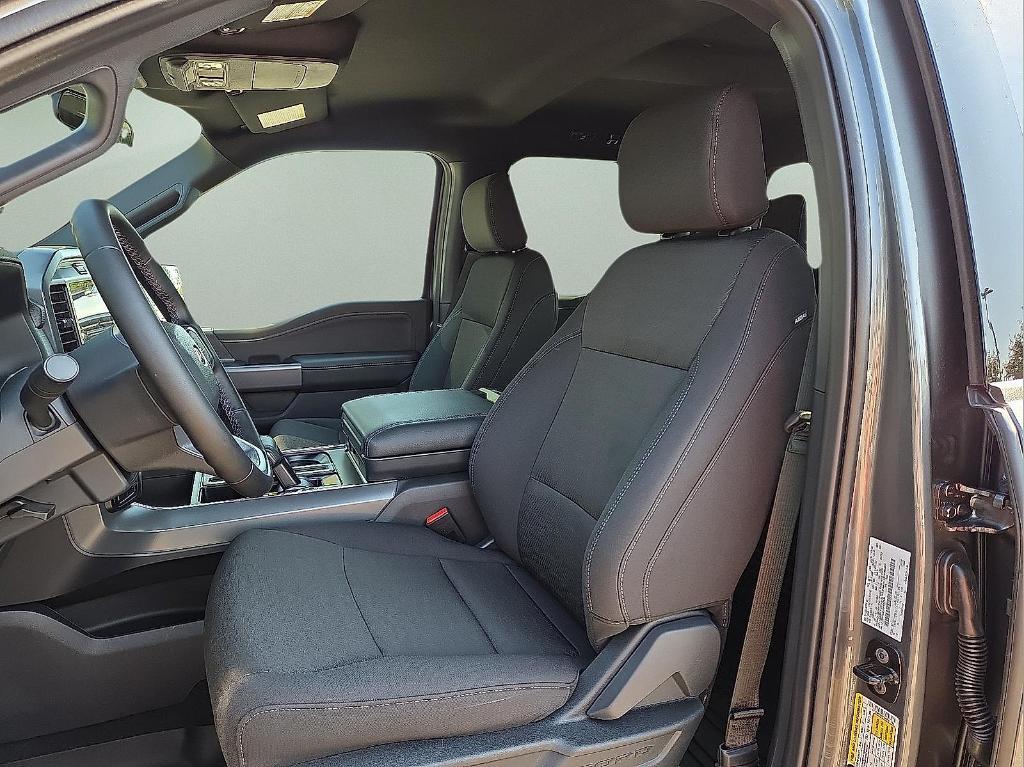 new 2025 Ford F-150 car, priced at $51,689
